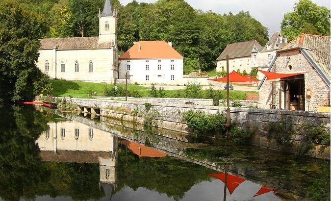 Gentilhommiere Eaux Bleues Bed & Breakfast Ecot-la Combe Екстериор снимка