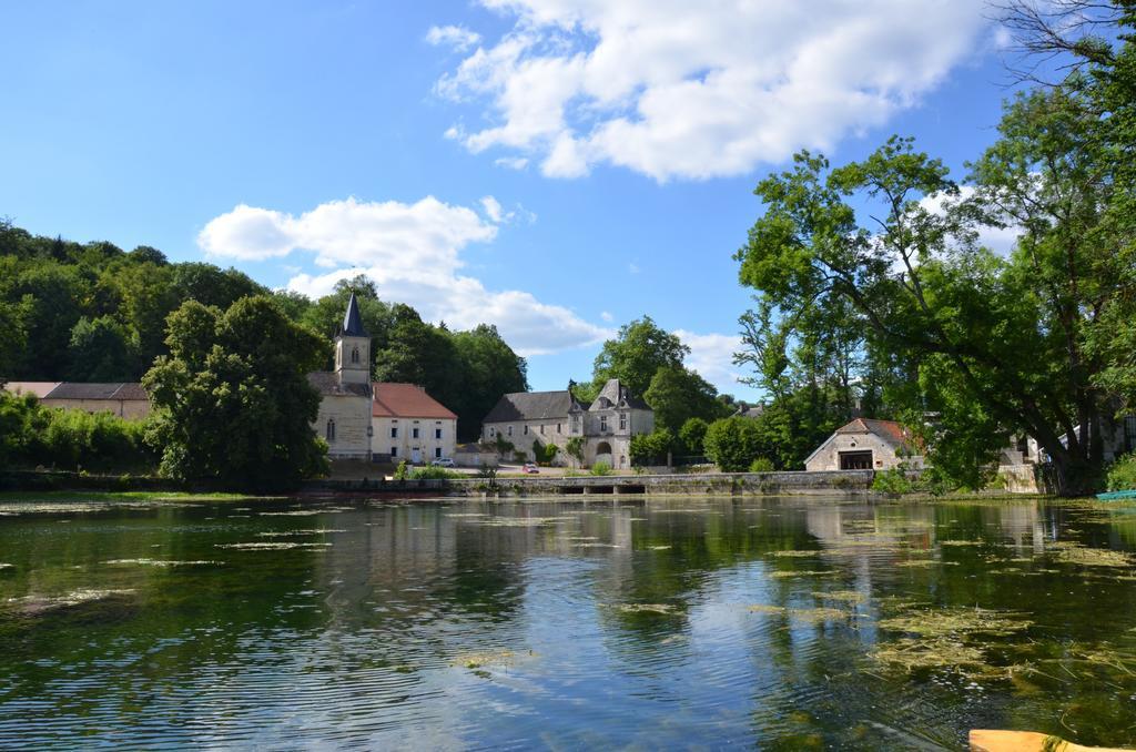 Gentilhommiere Eaux Bleues Bed & Breakfast Ecot-la Combe Екстериор снимка
