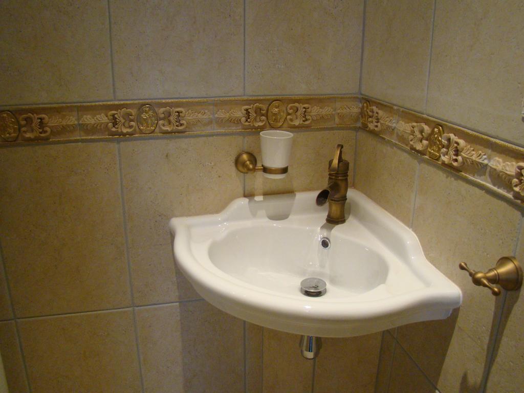 Gentilhommiere Eaux Bleues Bed & Breakfast Ecot-la Combe Екстериор снимка