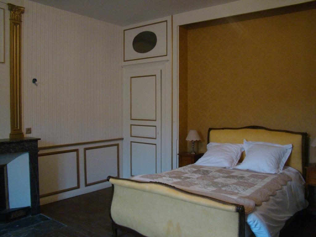 Gentilhommiere Eaux Bleues Bed & Breakfast Ecot-la Combe Екстериор снимка
